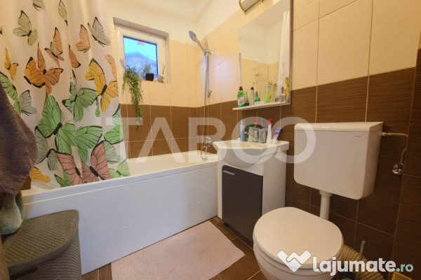 Apartament de vanzare 2 camere cu balcon etajul 1
