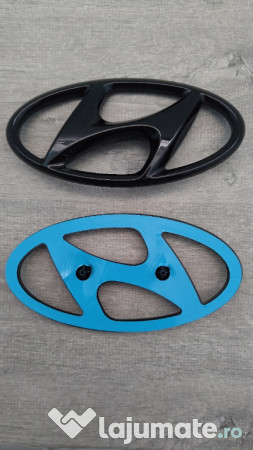 Emblemă neagră Hyundai