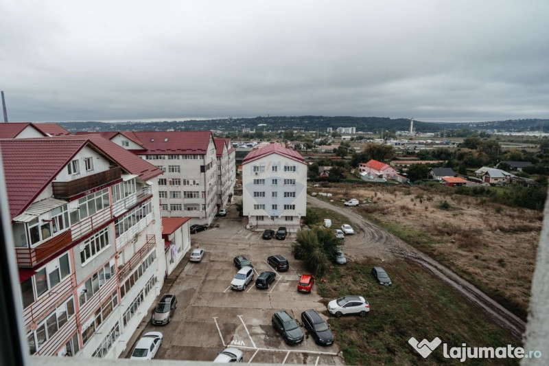 Apartament cu 3 camere de vânzare în zona Burdujeni 