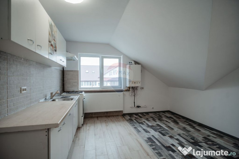 Apartament cu 3 camere de vânzare în zona Burdujeni 