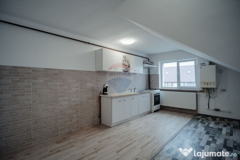 Apartament cu 3 camere de vânzare în zona Burdujeni 