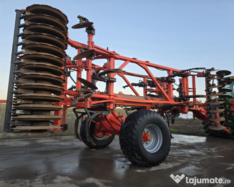 Cultivator Kuhn Performer 4000