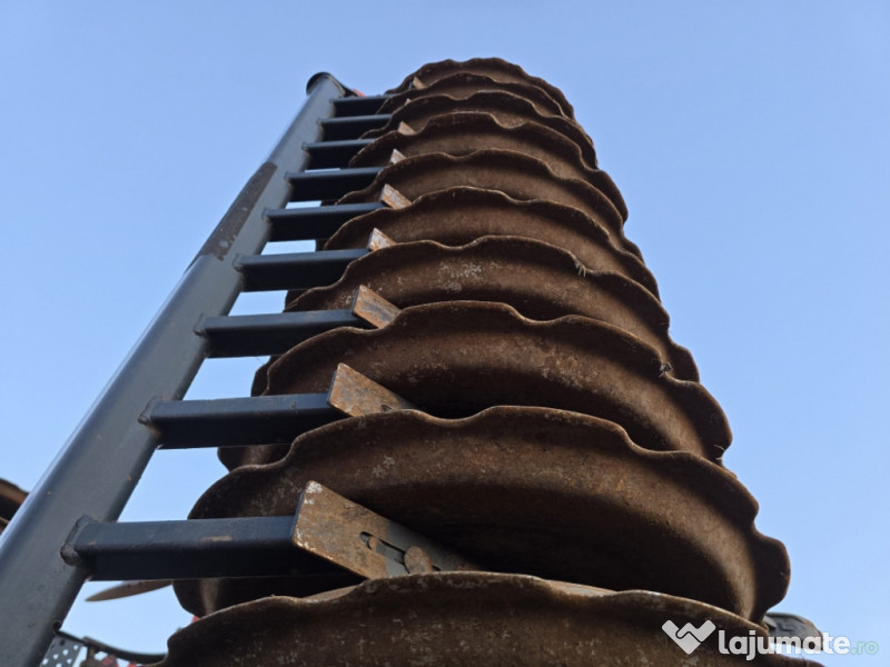 Cultivator Kuhn Performer 4000