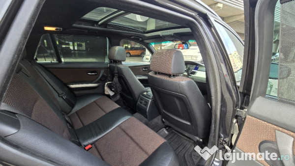 BMW seria 2 E91 220cp Xdrive