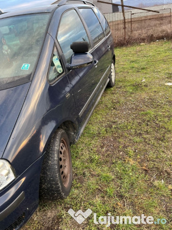 VW Sharan 1.9 Tdi... 110 CP... an: 2005 