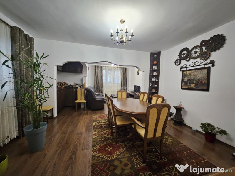 Casa / Vila 5 camere - Vitan / Nerva Traian