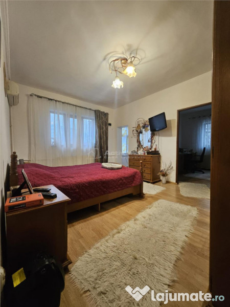 Casa / Vila 5 camere - Vitan / Nerva Traian