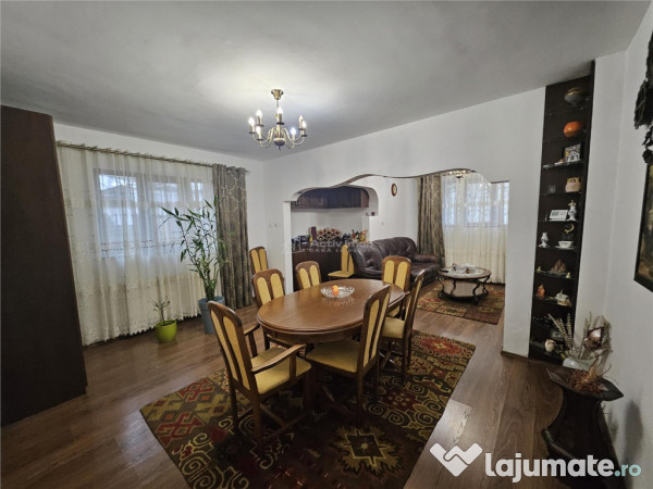 Casa / Vila 5 camere - Vitan / Nerva Traian