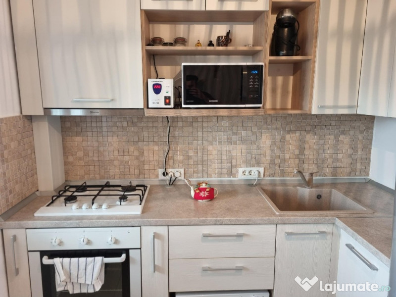 Inchiriez apartament 3 camere 75mp zona Pipera rond Mcdonalds 