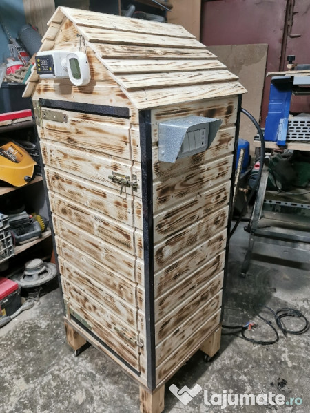 Afumatoare electrica cu convecție 