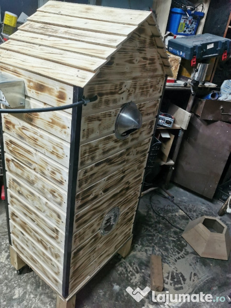 Afumatoare electrica cu convecție 