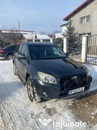 Toyota Rav-4 autoturism 