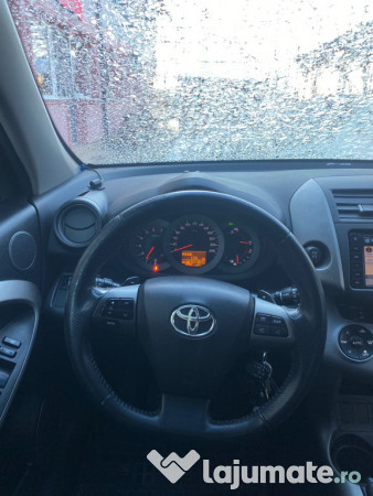 Toyota Rav-4 autoturism 