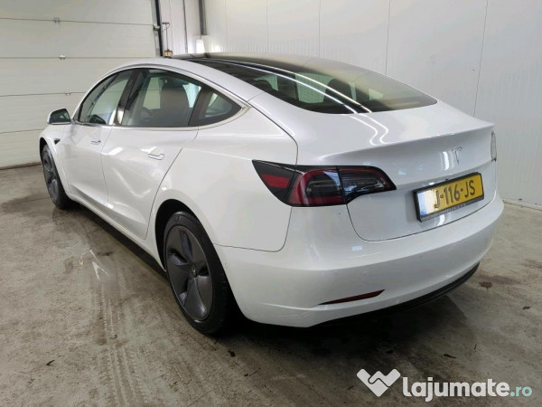 Tesla Model 3 / An 2020 / Numai 25.000km / Ca noua!