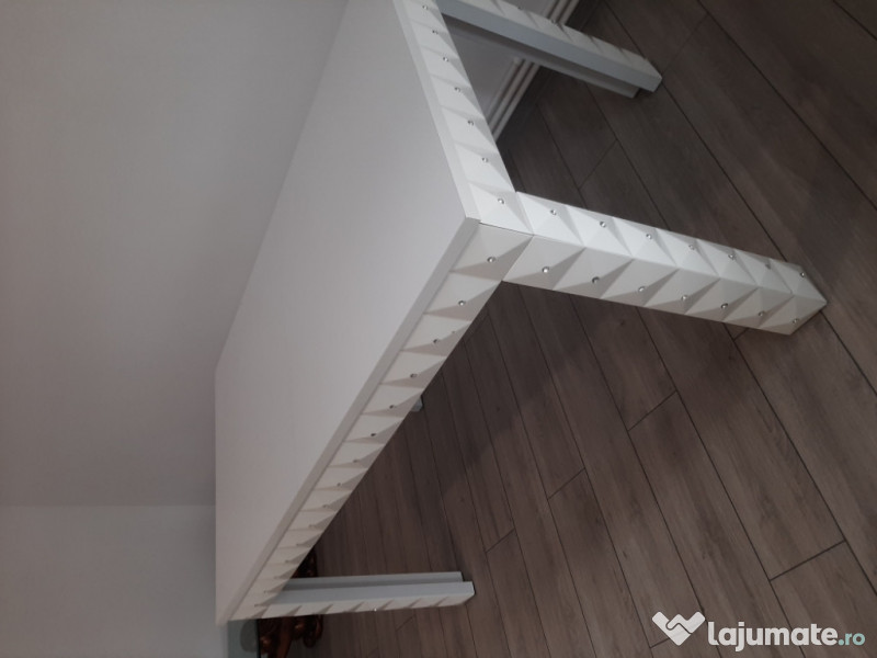 Masa extensibila cu pietre Swarovski