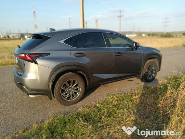 Lexus NX 200t, 238 CP, automat, 50.500 km 