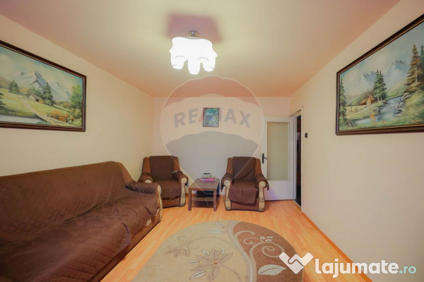 Apartament cu 3 camere de vânzare, în zona Dragoș Vodă 