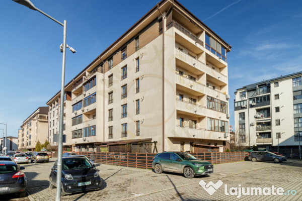 Apartament decomandat cu curte proprie de 170 mp 