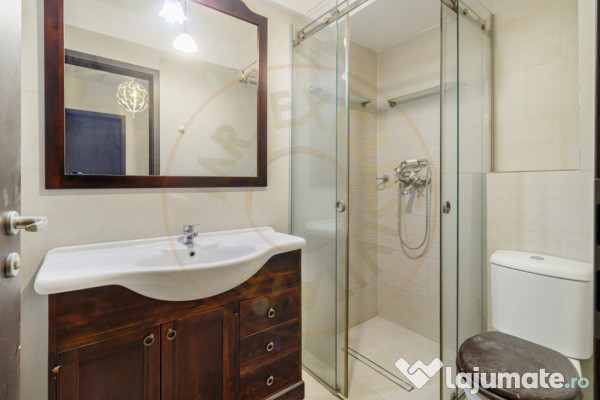 Apartament decomandat cu curte proprie de 170 mp 