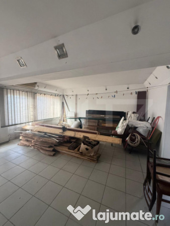 Casa spatioasa de inchiriat, 259 mp, zona Bereasca 