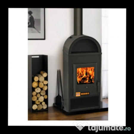 Sobă șemineu pe lemne,neagră,9kw. 