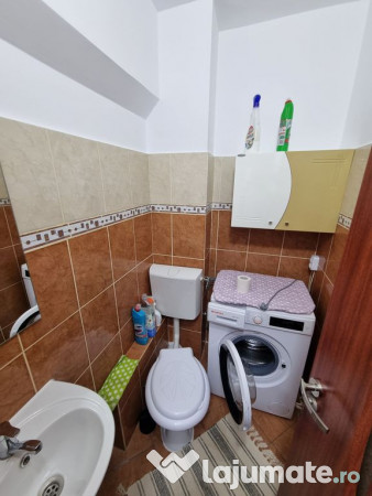 Inel 2 scoala 39-apartament 4 camere la cheie 