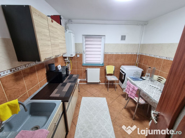 Inel 2 scoala 39-apartament 4 camere la cheie 