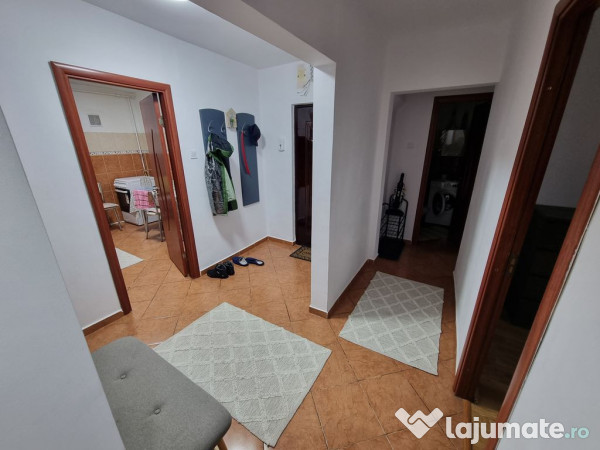 Inel 2 scoala 39-apartament 4 camere la cheie 