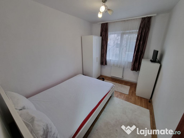 Inel 2 scoala 39-apartament 4 camere la cheie 