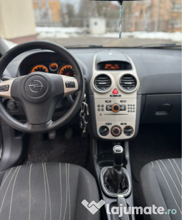 Opel corsa/2008/recent adus