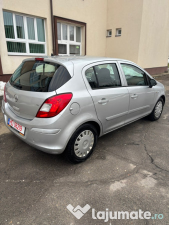 Opel corsa/2008/recent adus