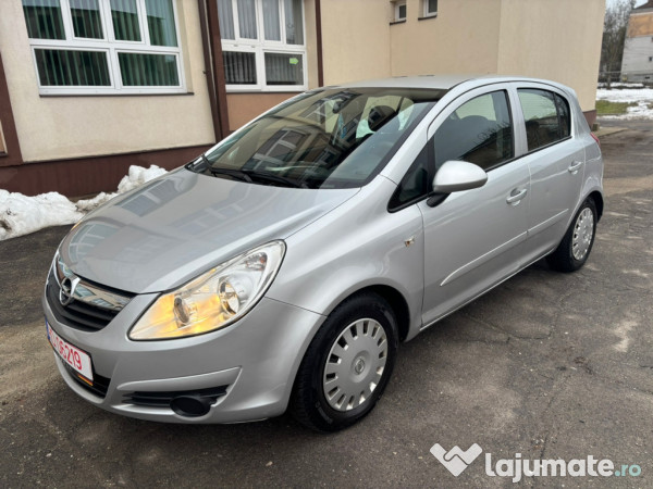 Opel corsa/2008/recent adus