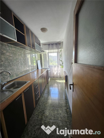 Garsoniera 38 mp - Doamna Ghica / Tei - bloc reabilitat 