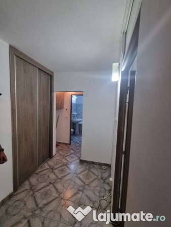 Faleza nord-apartament 2 camere decomandat cu gaze 