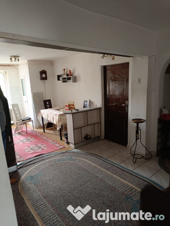 Apartament 4 camere zona Sens et 4 