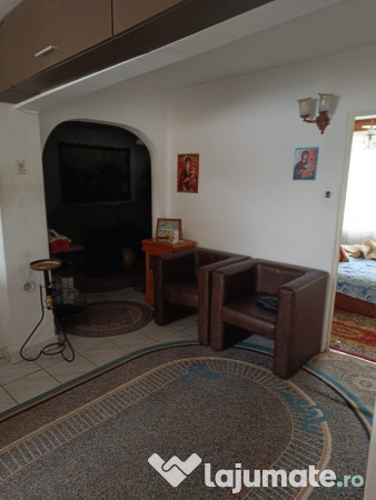Apartament 4 camere zona Sens et 4 