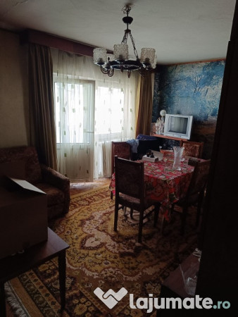 Apartament 4 camere zona Sens et 4 