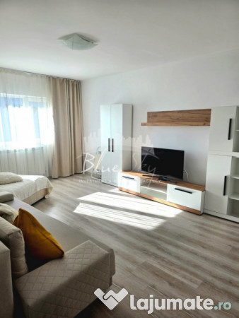 Apartament luminos lângă plajă in Zona Faleza Nord
