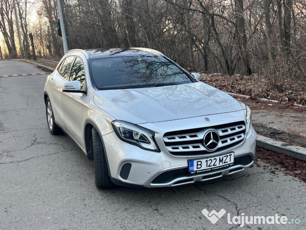 Mercedes GLA 2017 220D 4 MATIC 