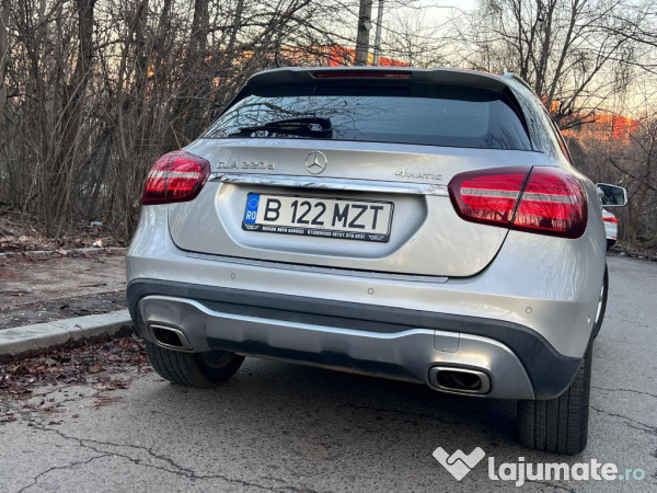 Mercedes GLA 2017 220D 4 MATIC 