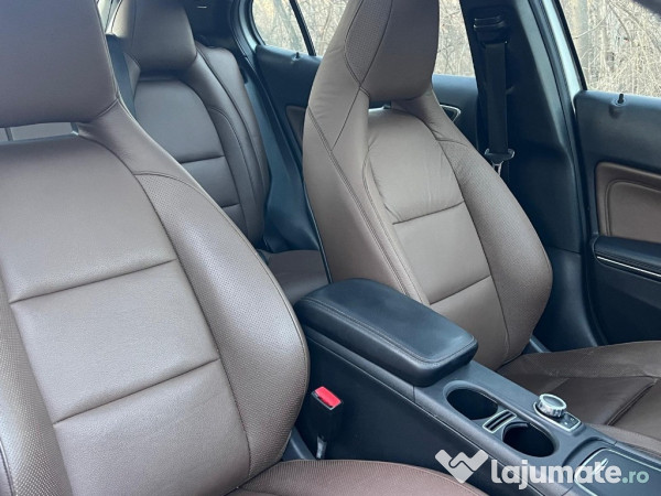 Mercedes GLA 2017 220D 4 MATIC 