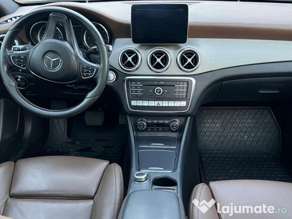 Mercedes GLA 2017 220D 4 MATIC 