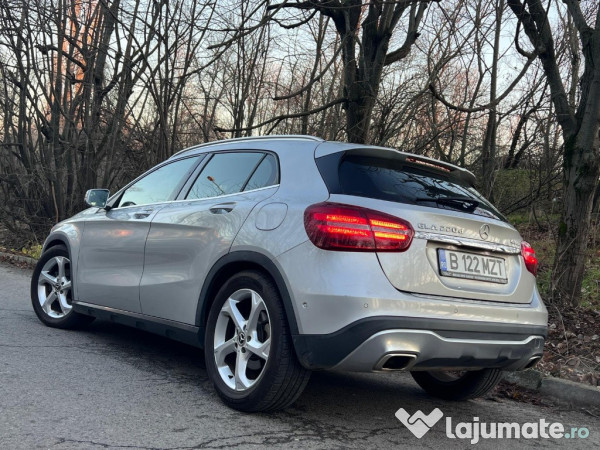 Mercedes GLA 2017 220D 4 MATIC 