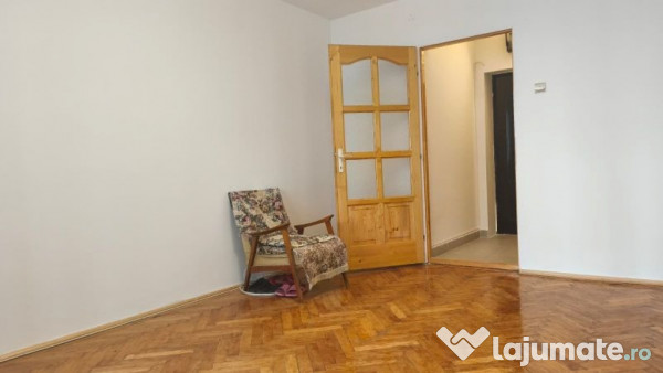 Apartament 2 camere in Deva, zona Dacia, et 1 