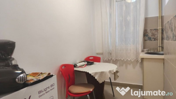 Apartament 2 camere in Deva, zona Dacia, et 1 