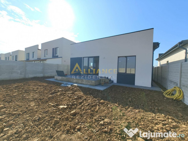 Casa individuala - 4 camere - 2 bai - Cartierul Nou-Str.Avi 