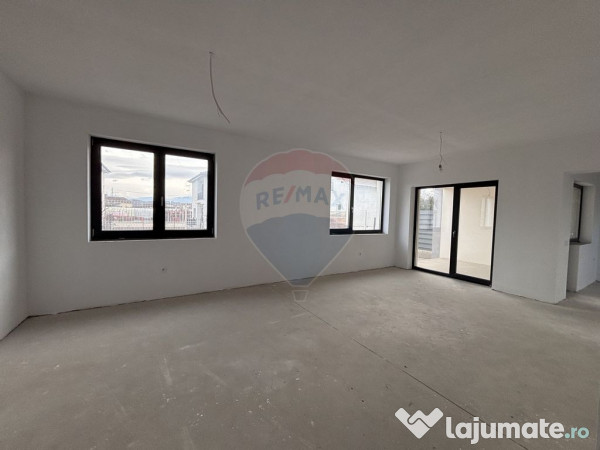 Casă / Vilă cu 4 camere de vânzare