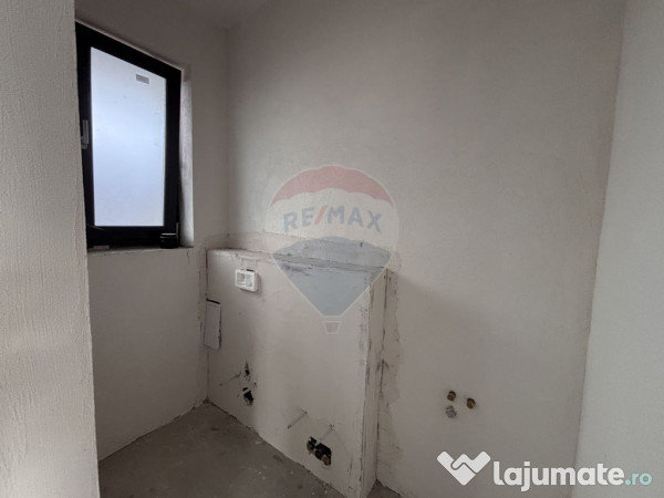 Casă / Vilă cu 4 camere de vânzare 