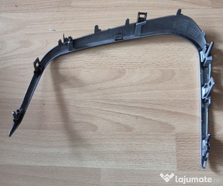 Ornament bara fata dreapta Toyota Corolla 