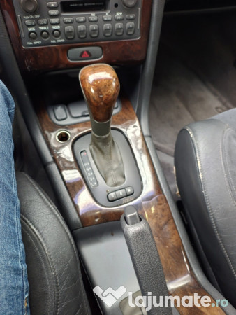 Volvo C70 2,4T 240cp